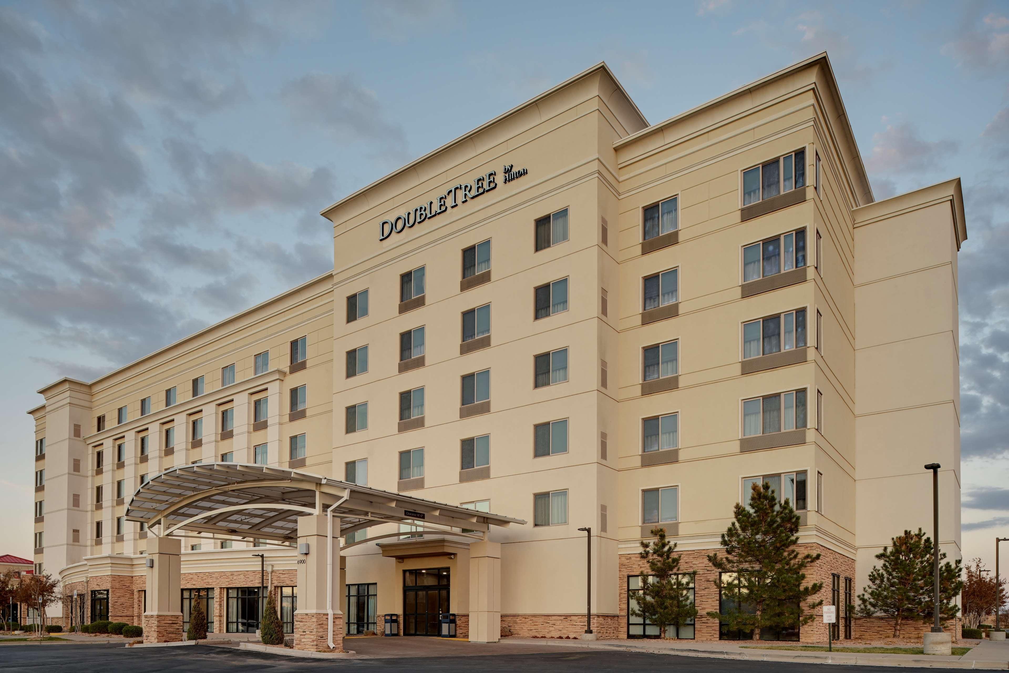 Hotel Doubletree By Hilton Denver International Airport, Co Exterior foto